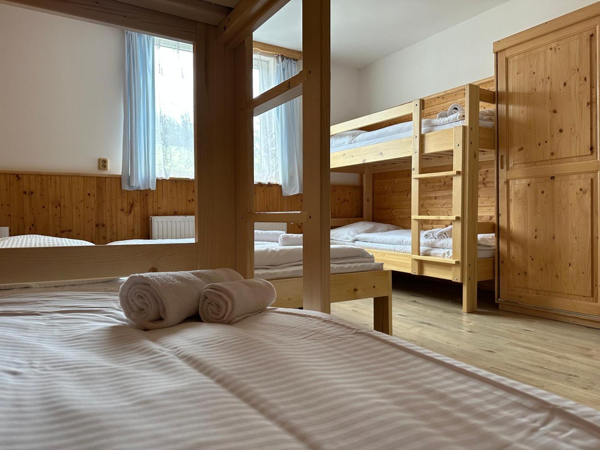 Horsky Hotel Kycerka Velké Karlovice Kültér fotó