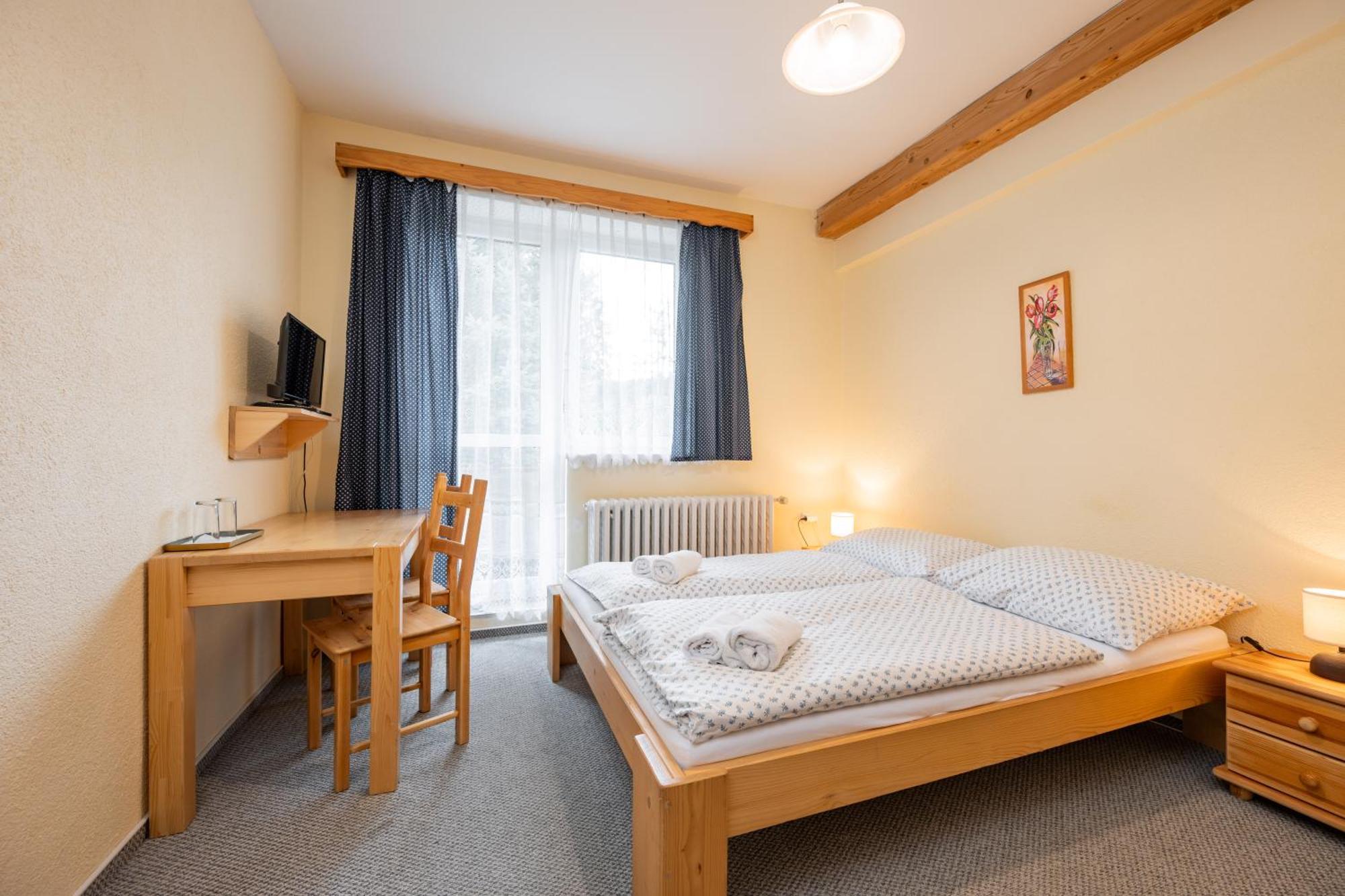 Horsky Hotel Kycerka Velké Karlovice Kültér fotó