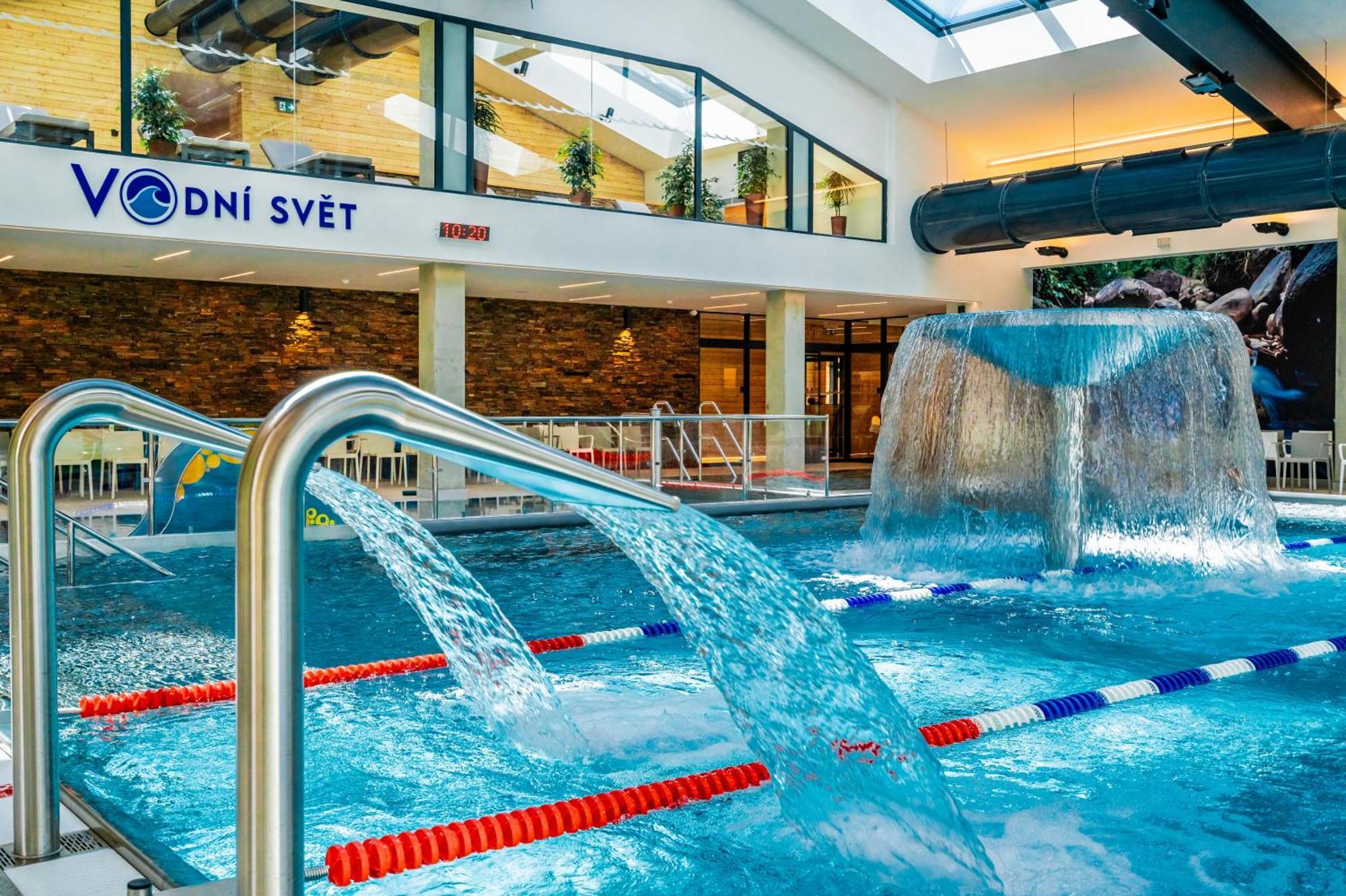 Horsky Hotel Kycerka Velké Karlovice Kültér fotó